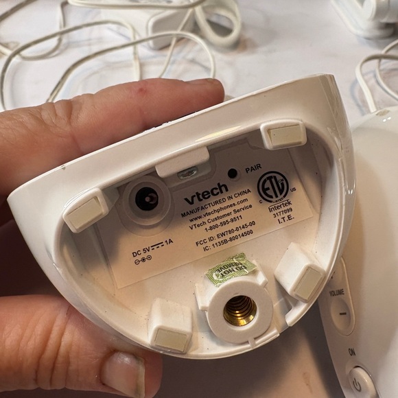 Two VTech VM300 accessory cameras for the VM342 baby monitor - Picture 4 of 6